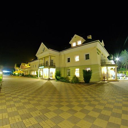 Hotel Mirage Sudovaya Vishnya Esterno foto