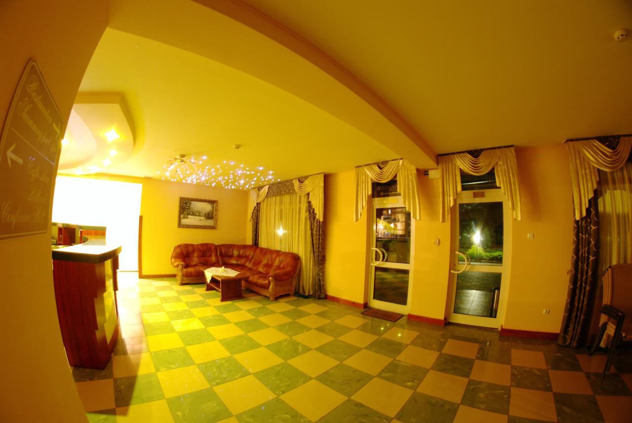 Hotel Mirage Sudovaya Vishnya Esterno foto